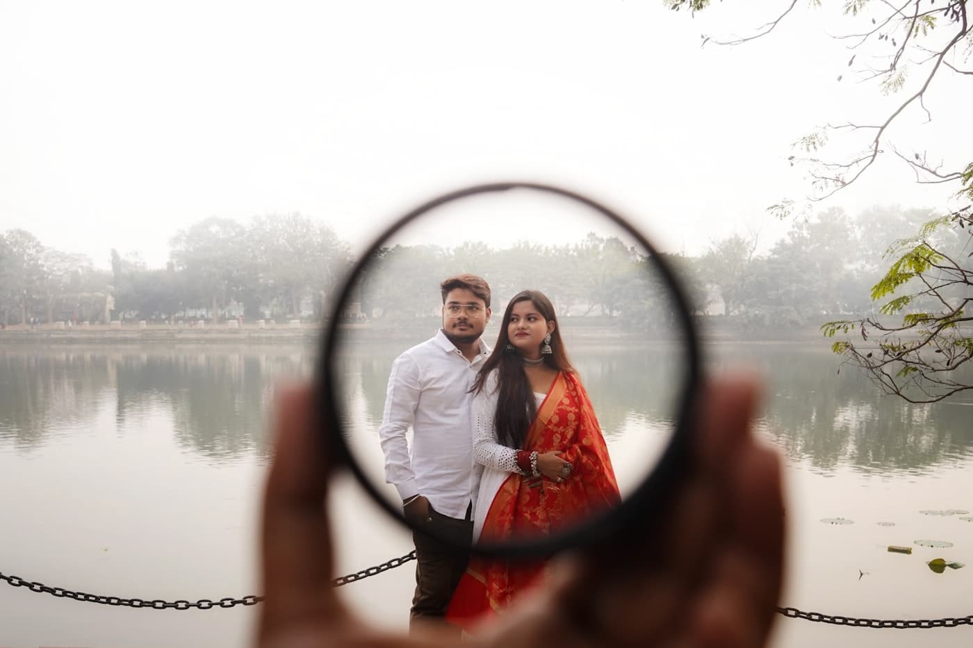 Playful pre-wedding portrait with a fashion-forward setup